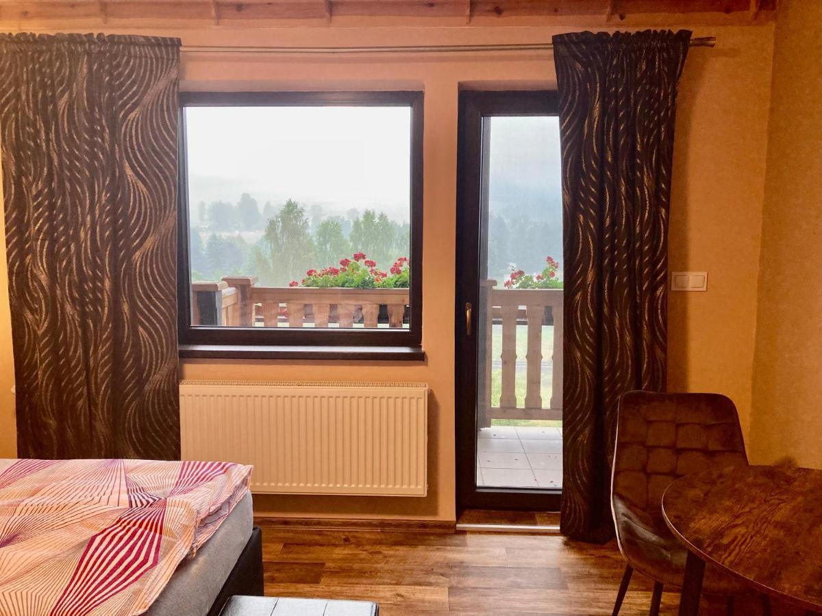 Apartmany Na Vysluni Ceske Svycarsko Jiretin pod Jedlovou Exterior photo