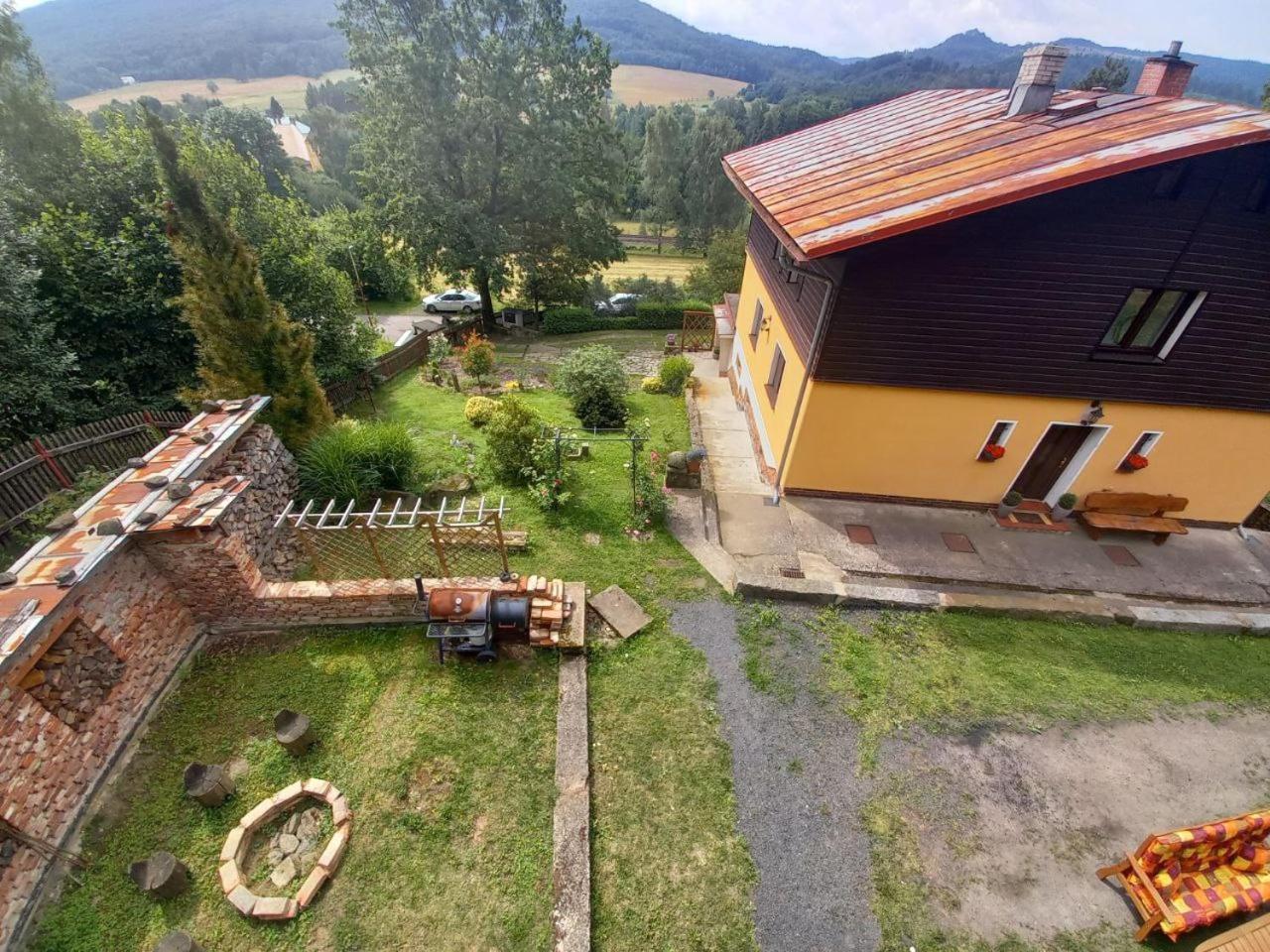 Apartmany Na Vysluni Ceske Svycarsko Jiretin pod Jedlovou Exterior photo
